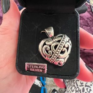 Filigree heart pendant with 18 inch necklace